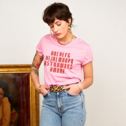 Pink T-shirt Alfabeto