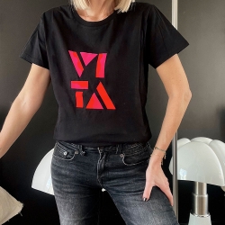 Black T-Shirt Vitamina by TrendyEmma
