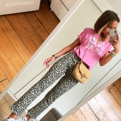 T-shirt Rose Amor Amour Amore by Les Futiles T-shirt Rose Amor Amour Amore by Les Futiles