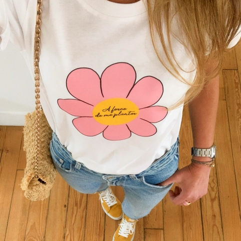 T-shirt Blanc A Force De Me Planter by LesFutiles