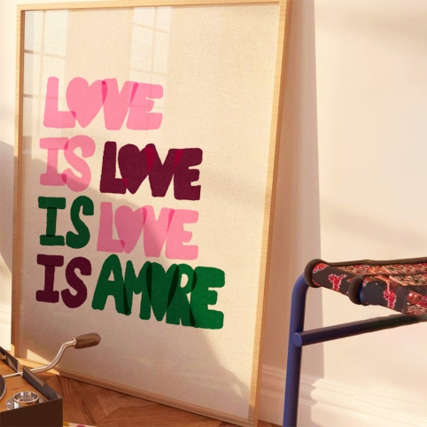 Affiche LOVE IS AMORE