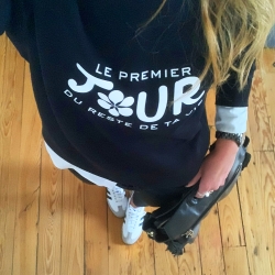 Sweat Noir Le Premier Jour by LesFutiles