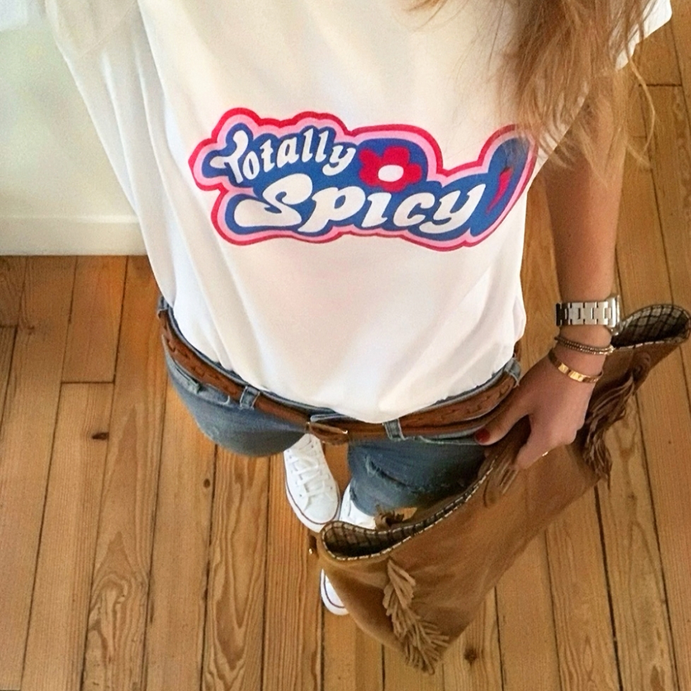 T-shirt Blanc Totally Spicy by LesFutiles