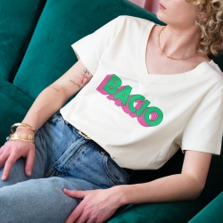 t-shirt col v bacio