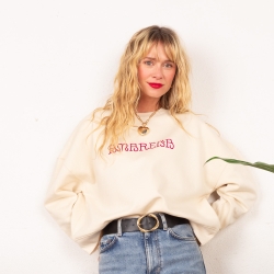 Sweat Boxy Crème Amarena by TrendyEmma