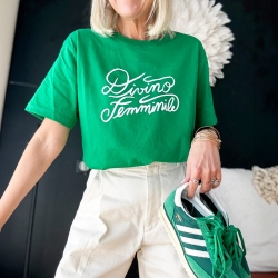 T-shirt Vert Divino Femminile by TrendyEmma