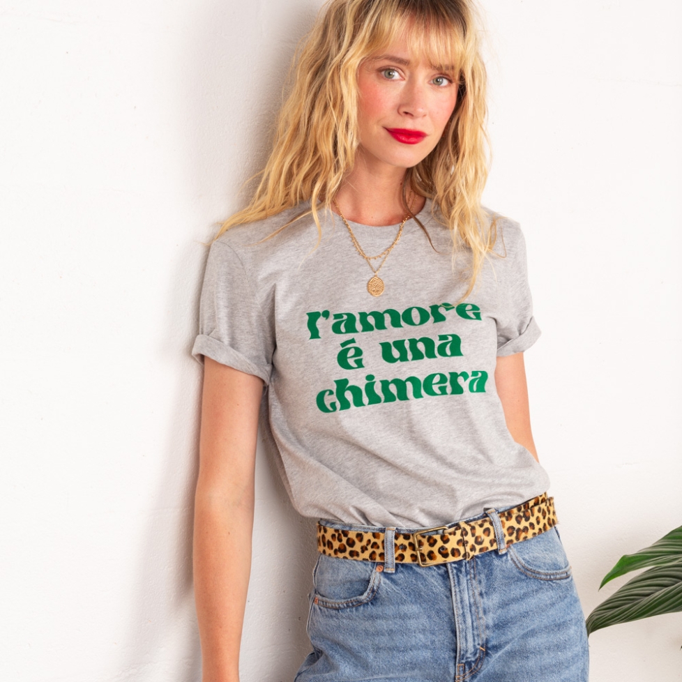 T-shirt Gris L'amore E Una Chimera by TrendyEmma