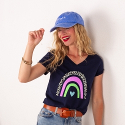 T-shirt Col V Arcobaleno Di Fragola